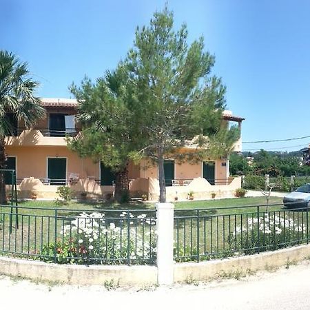 ארילס Feakes Apartments מראה חיצוני תמונה