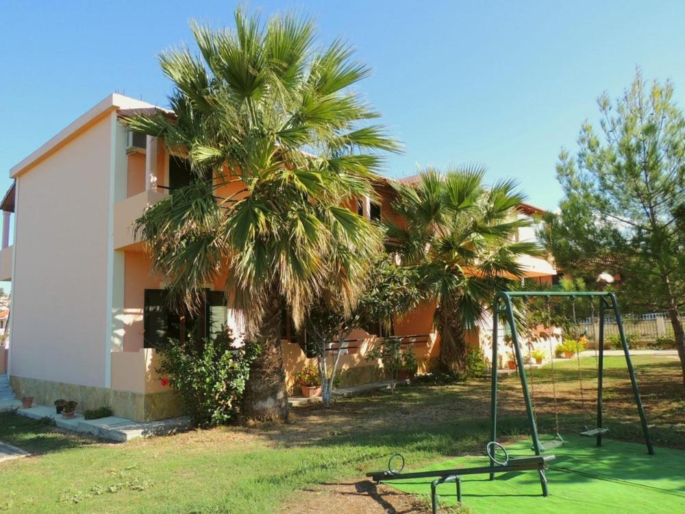 ארילס Feakes Apartments מראה חיצוני תמונה